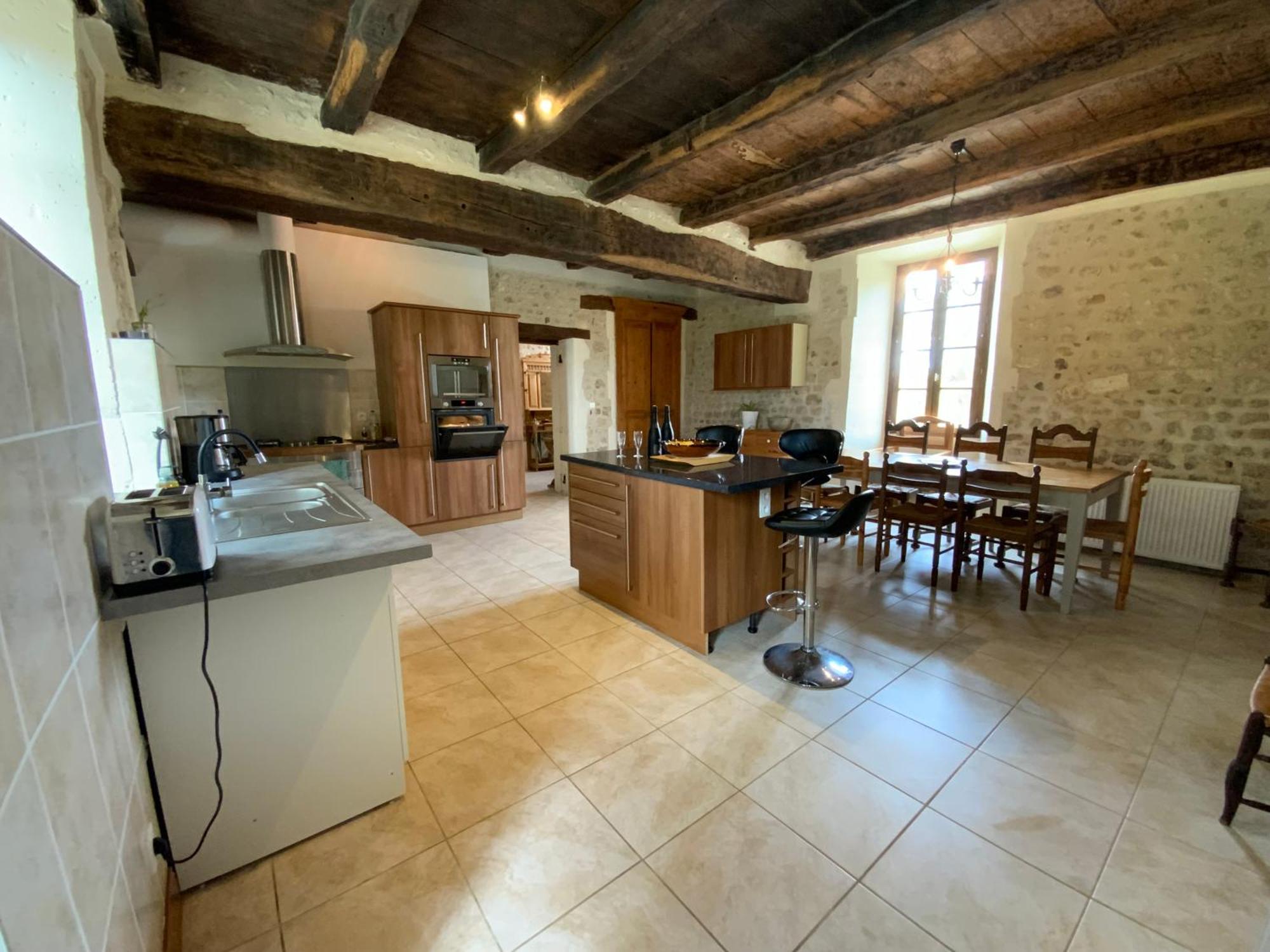 French Farmhouse Retreat With Pool & Superb Views. Blanzac  Extérieur photo